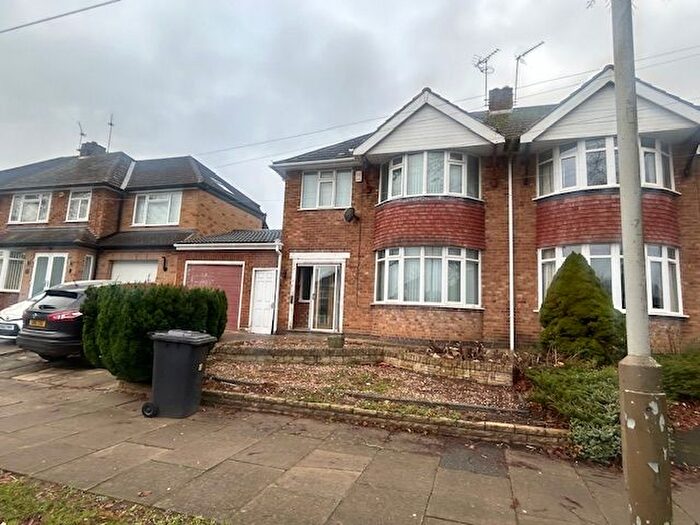 3 Bedroom Semi-Detached House To Rent In Downing Drive, Leicester, LE5