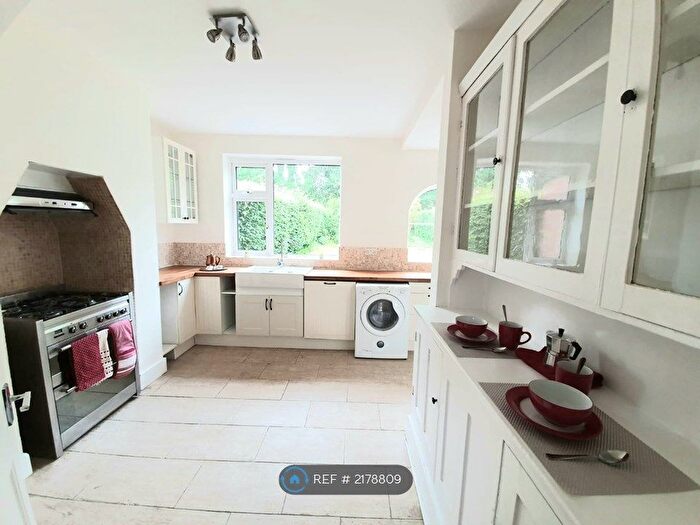 3 Bedroom Terraced House To Rent In High Brow, Birmingham, B17