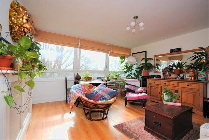 2 Bedroom Flat To Rent In John Ruskin Street, London, SE5