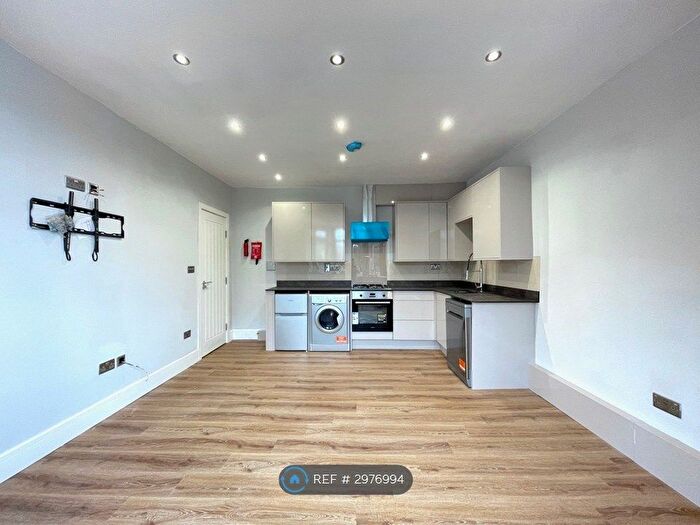 2 Bedroom Flat To Rent In Stanmore Road, Birmingham, B16