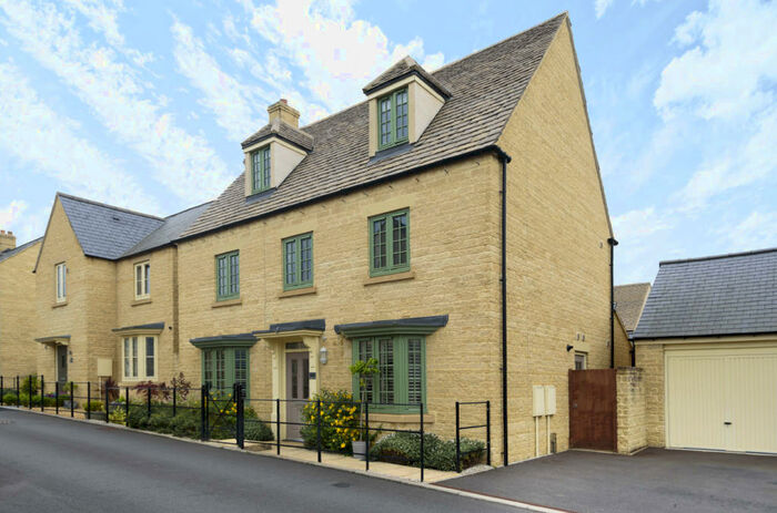 5 Bedroom Detached House For Sale In Cirencester, Gloucestershire, GL7