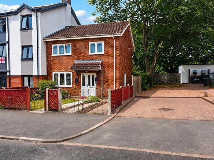 3 Bedroom End Of Terrace House For Sale In Dreghorn Road, Birmingham, B36