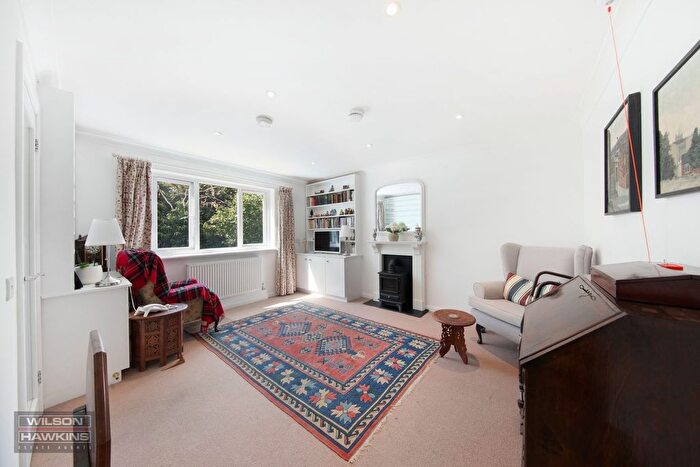 2 Bedroom Flat For Sale In Farmborough Close, Harrow, HA1