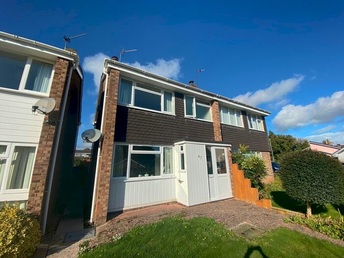 3 Bedroom Semi-Detached House To Rent In Pikes Crescent, Taunton TA1