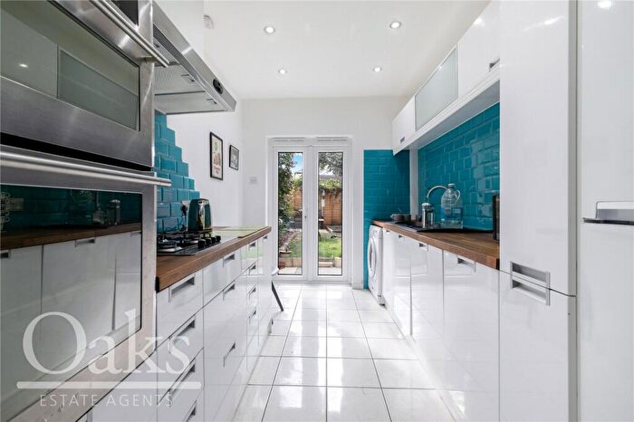 2 Bedroom End Of Terrace House To Rent In Lebanon Road, East Croydon, CR0