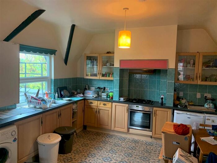 1 Bedroom Flat To Rent In Raleigh Street, Nottingham, NG7