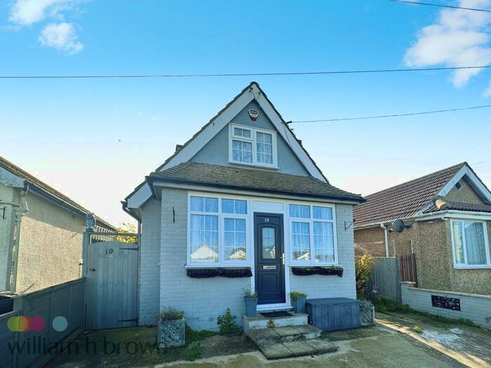 3 Bedroom Bungalow To Rent In St. Christophers Way, Jaywick, Clacton-On-Sea, CO15