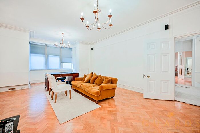 2 Bedroom Flat To Rent In Flat, Queens Gate, London, SW7