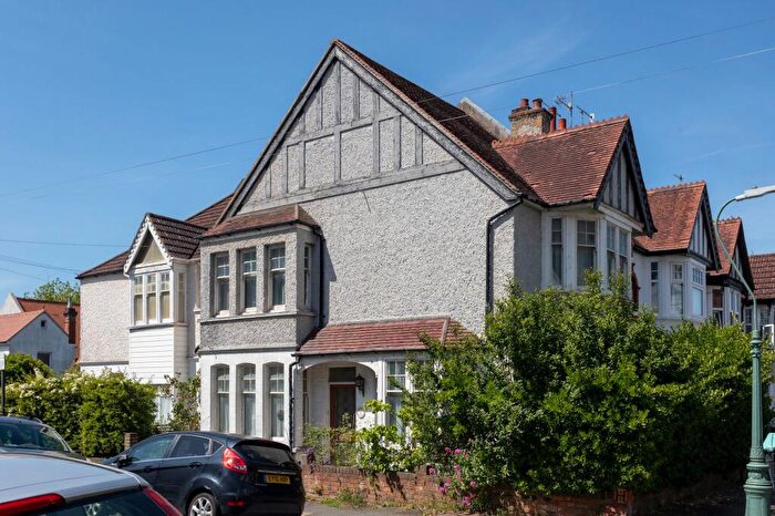 2 Bedroom End Of Terrace House For Sale In Lorna Road, Hove, BN3