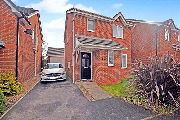 3 Bedroom Detached House To Rent In Shire Road, Morley, Leeds, LS27