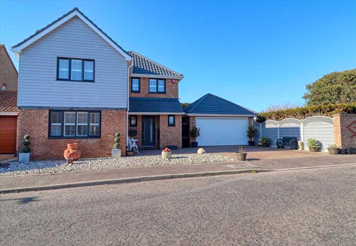 4 Bedroom Detached House For Sale In Bexhill Close, Clacton On Sea, CO15
