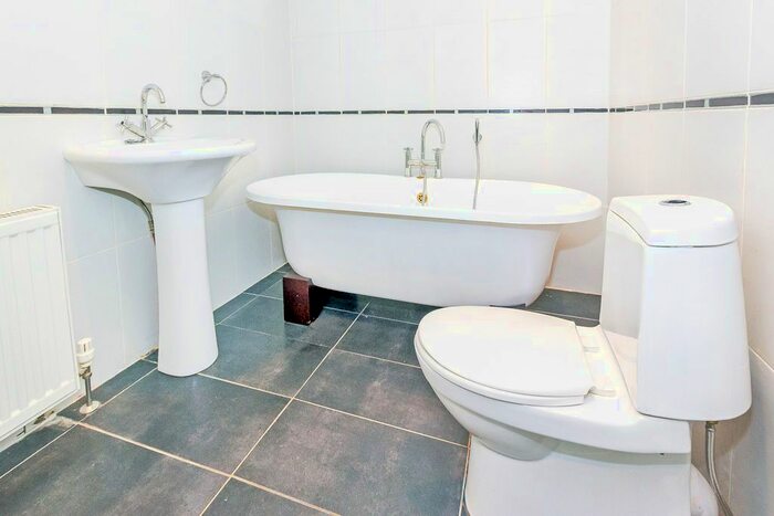 3 Bedroom Terraced House For Sale In Viewfield Road, West Calder, EH55