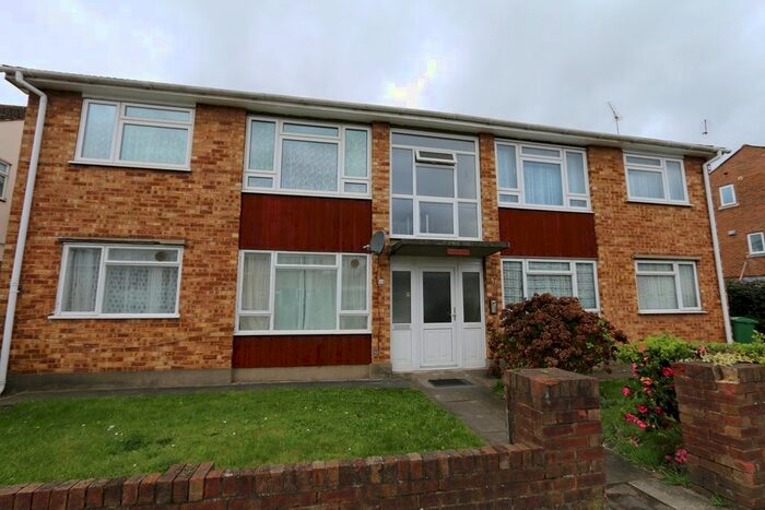 1 Bedroom Flat To Rent In Felpham Court, Llanover Road, North Wembley, HA9