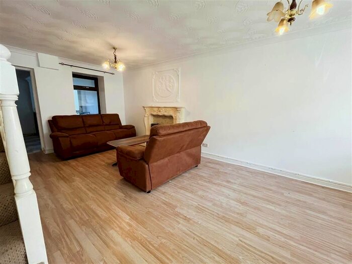 2 Bedroom Property To Rent In Inkerman Street, St. Thomas, Swansea, SA1