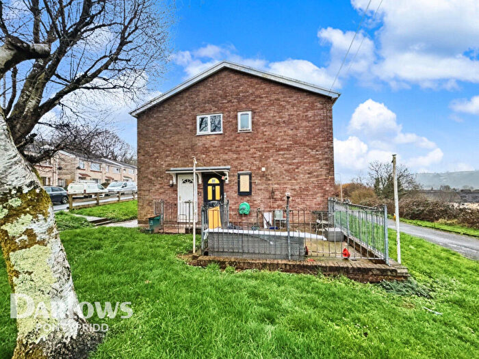 2 Bedroom Flat For Sale In Morien Crescent, Pontypridd, CF37