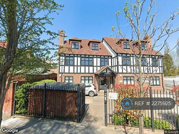 2 Bedroom Flat To Rent In Adams House, Petts Wood, Orpington, BR5