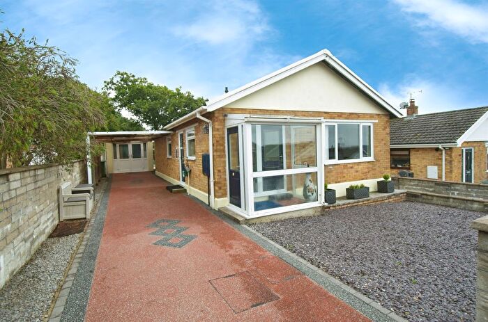 2 Bedroom Detached Bungalow For Sale In Woodlands Park, Kenfig Hill, Bridgend, CF33