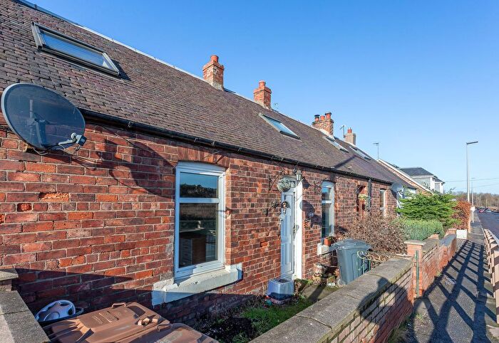 3 Bedroom Cottage For Sale In Cloverfoot Cottages, Edinburgh, EH16