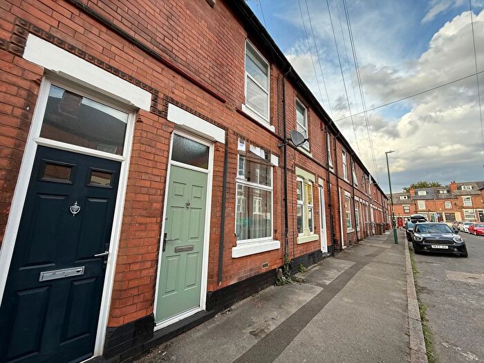 2 Bedroom Terraced House To Rent In Spalding Road, Nottingham, NG3