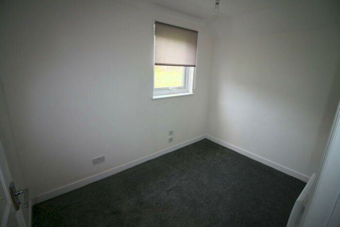 1 Bedroom Flat To Rent In Pegasus Avenue, Carluke, ML8
