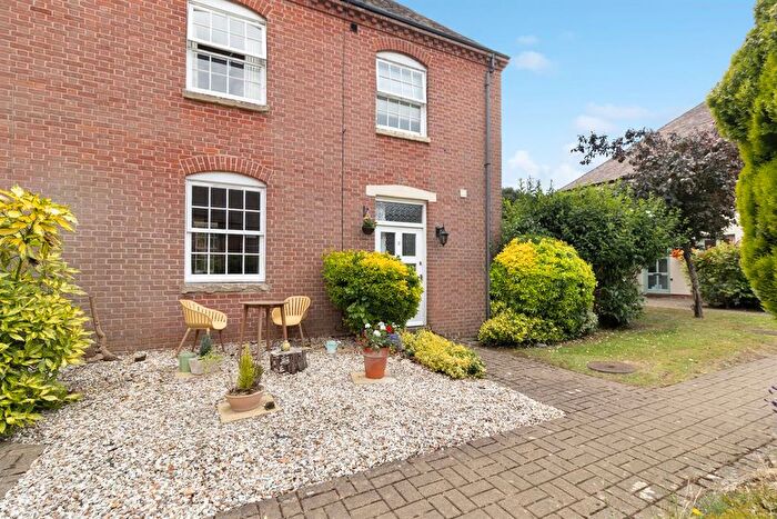 3 Bedroom End Of Terrace House For Sale In Strensham Court Mews, Strensham, Worcestershire, WR8