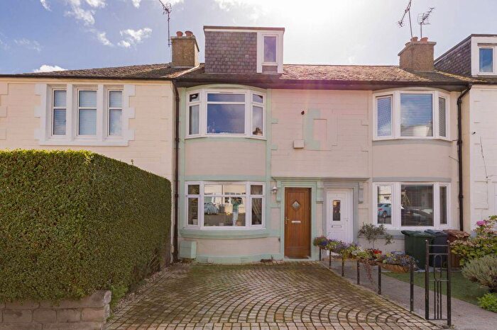 2 Bedroom Terraced House For Sale In Logie Green Gardens, Canonmills, Edinburgh, EH7