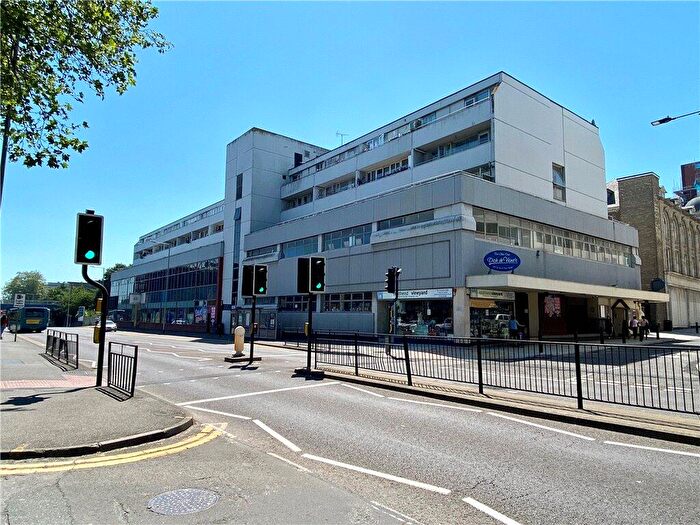 2 Bedroom Maisonette To Rent In Tolhurst House, Chichester Road, Southend-on-sea, SS1
