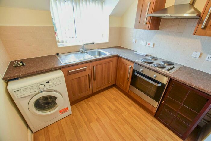 2 Bedroom Flat To Rent In Little Moss Lane, Clifton, Swinton, Manchester, M27