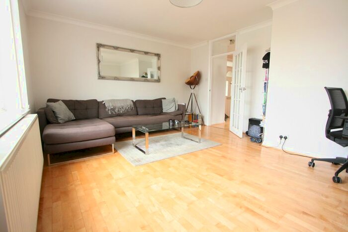 1 Bedroom Flat To Rent In Roxborough Road, Harrow-On-The-Hill, Harrow, HA1