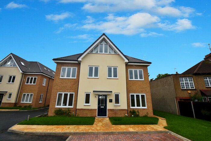 2 Bedroom Flat To Rent In Cherry Tree Place, Corbins Lane HA2