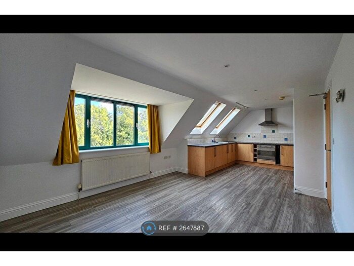 2 Bedroom Flat To Rent In Citygate, Cambridge, CB4