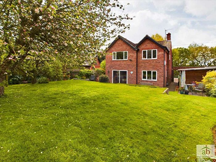 5 Bedroom Detached House For Sale In Main Road, Bucklesham, Ipswich, IP10