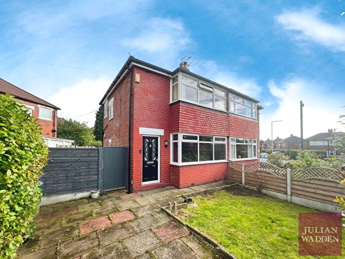 2 Bedroom Semi-detached House For Sale In Shelley Road, Reddish, Stockport, SK5