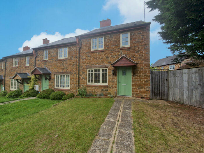 3 Bedroom End Of Terrace House To Rent In Long Reed Canons Ashby Road Moreton Pinkney Northants, NN11