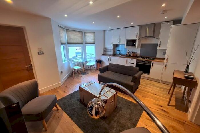 1 Bedroom Flat To Rent In Lordship Lane, London, SE22