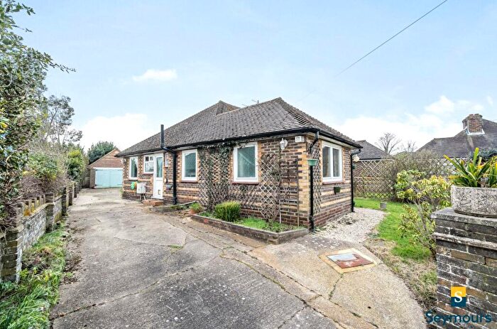 3 Bedroom Bungalow For Sale In Clay Lane, Jacobs Well, Guildford, Surrey, GU4
