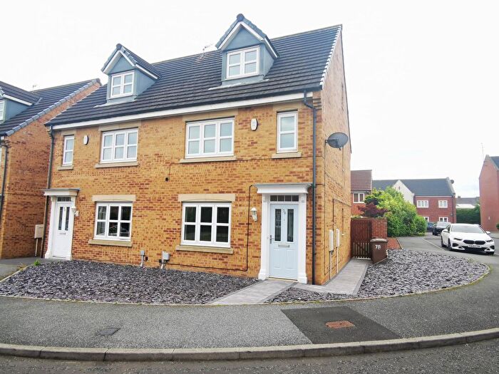 4 Bedroom Town House To Rent In Dukesfield, Shiremoor, NE27