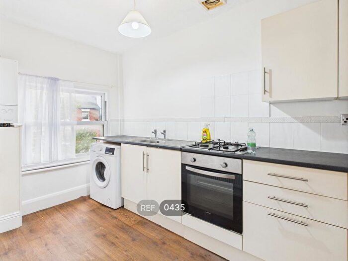 1 Bedroom Flat To Rent In Spring Bank, HU3