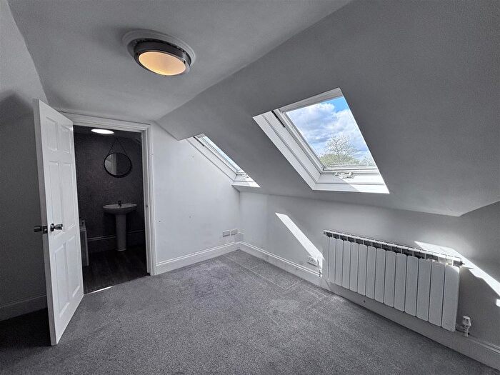 1 Bedroom Flat To Rent In Edward Avenue, London, E4