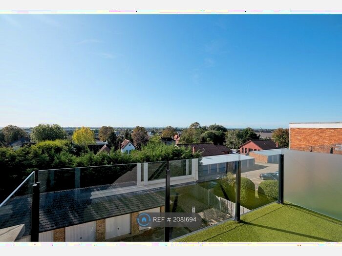 2 Bedroom Flat To Rent In Solent Court, Portsmouth, PO6