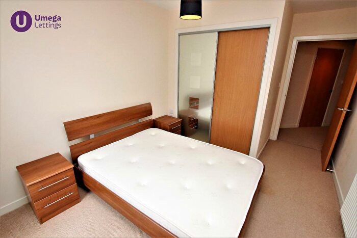 2 Bedroom Flat To Rent In Colonsay Close, Granton, Edinburgh, EH5