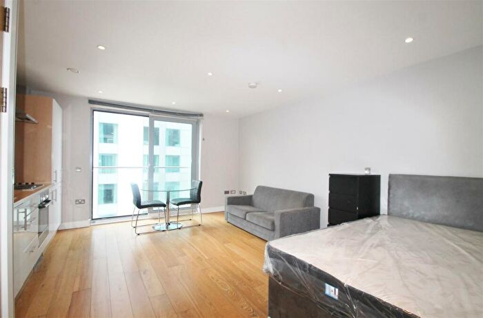 Studio To Rent In Meridian Plaza, Bute Terrace (Studio), CF10