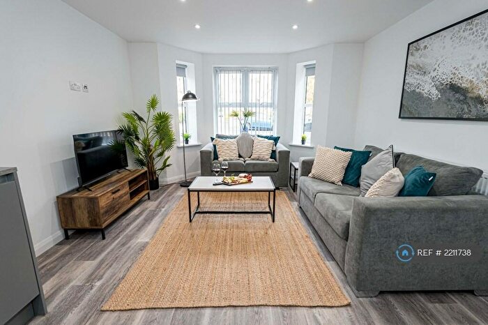 2 Bedroom Flat To Rent In Florence Road, Bournemouth, BH5