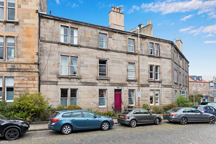 2 Bedroom Flat For Sale In / Eyre Place, New Town, Edinburgh, EH3