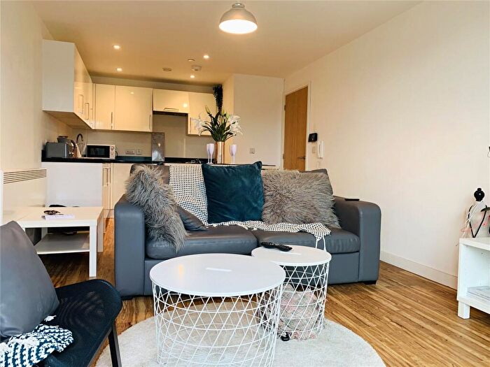 1 Bedroom Flat To Rent In Aire, Cross Green Lane, LS9