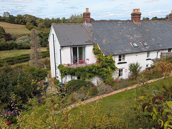 4 Bedroom Semi-Detached House For Sale In Ludwell, SP7