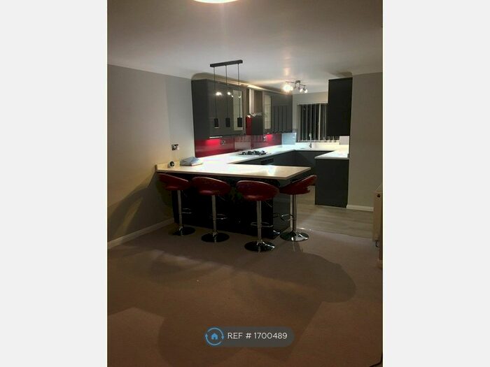 2 Bedroom Flat To Rent In The Mount, Guildford, GU2