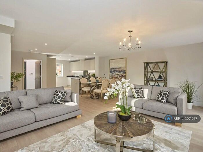 3 Bedroom End Of Terrace House To Rent In Burderop Park, Swindon, SN4