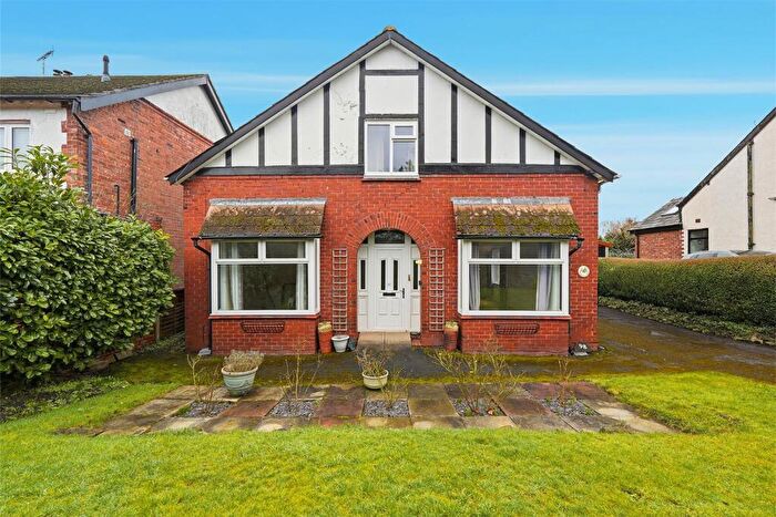 3 Bedroom Detached House For Sale In Westminster Road, Macclesfield, SK10