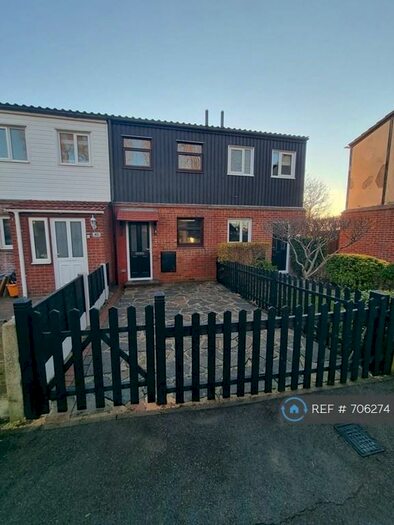 2 Bedroom Terraced House To Rent In Daltons Fen, Pitsea, Basildon, SS13